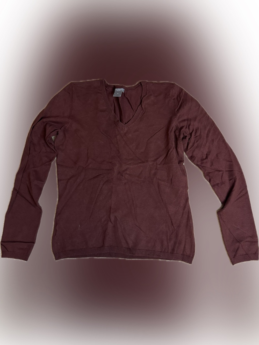 Ann Taylor Petite V-Neck Sweater in Burgundy
